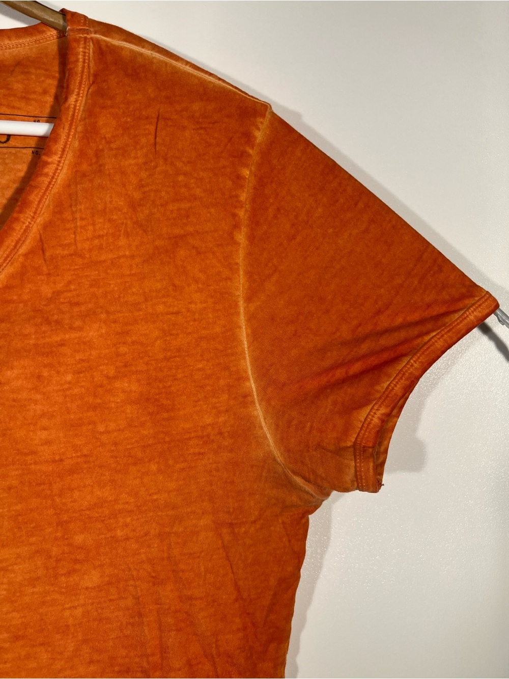 Hugo Boss Orange Toulouse V-Neck Tee Mottled Orange Wash Mens Size Medium - Picture 7 of 14
